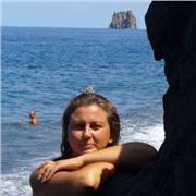 Cerchi una docente appassionata della materia e dei ragazzi, eccomi....